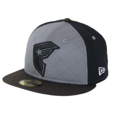 Fitted Cap Famous Stars and Straps